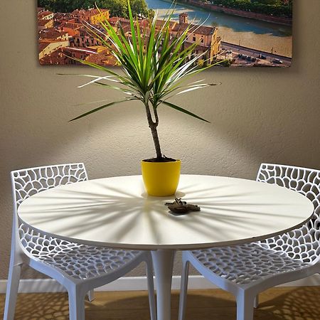 Domus Suites Verona Esterno foto