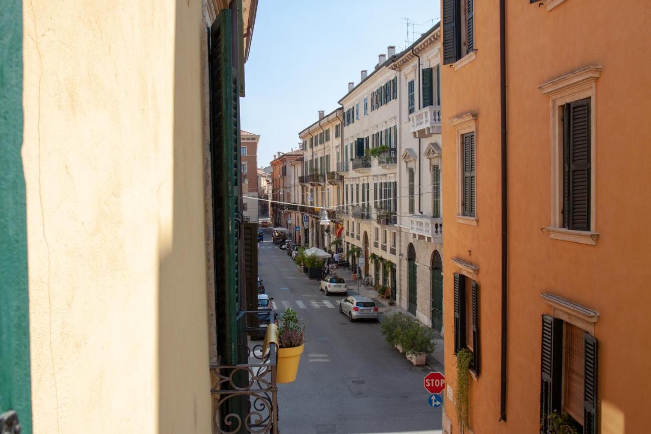 Domus Suites Verona Esterno foto