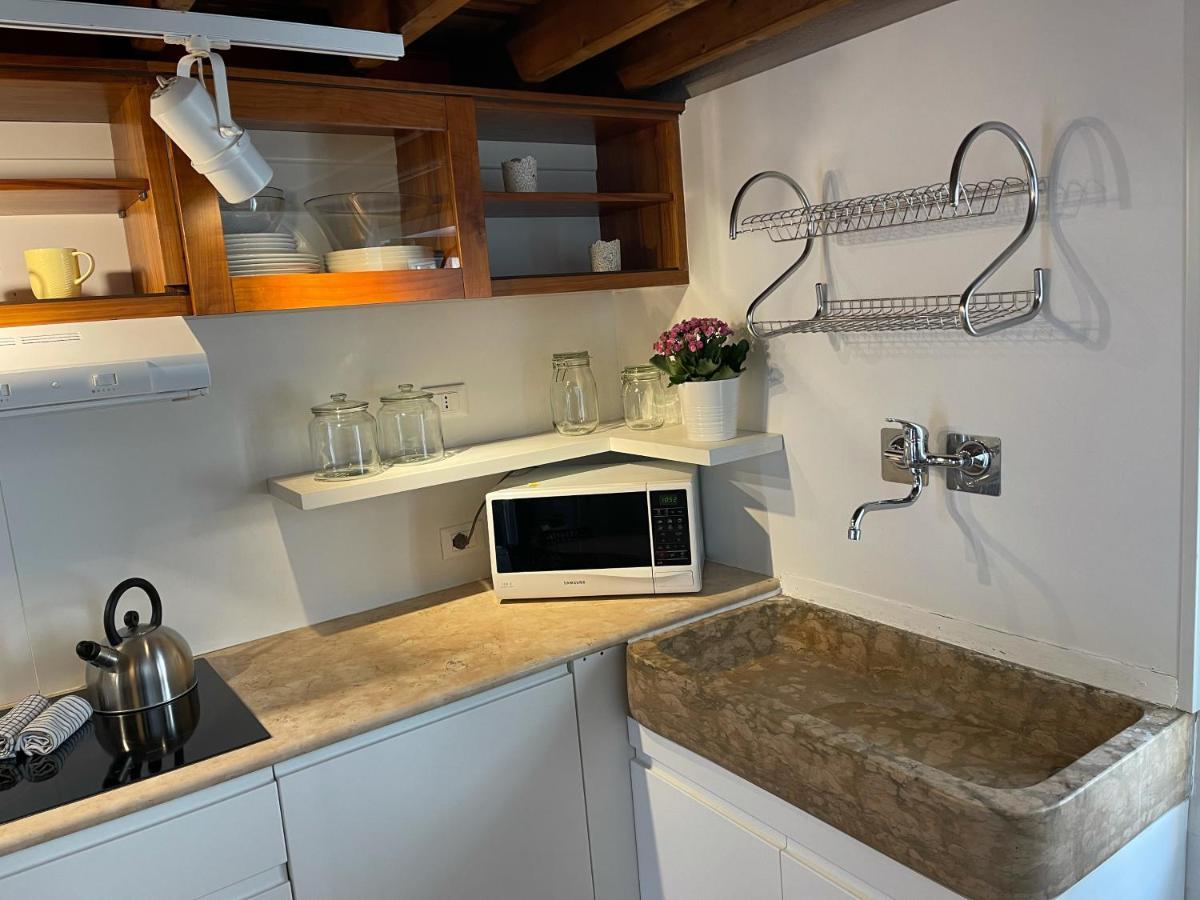 Domus Suites Verona Esterno foto