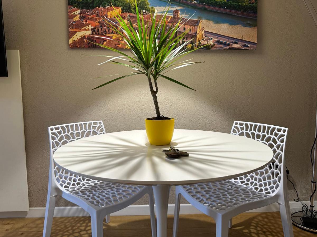 Domus Suites Verona Esterno foto