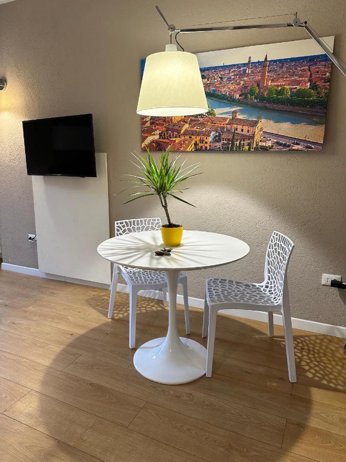 Domus Suites Verona Esterno foto